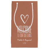 ようこそ我々の結婚テラコッタ スモールペーパーバッグ (正面)