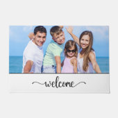 ようこそ文字と家族の写真、白 ドアマット (正面)