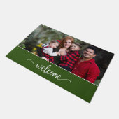 ようこそ文字と家族の写真、緑 ドアマット (アングル)