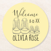 ようこそ新着ベビーシューズシャワーイエロー ラウンドペーパーコースター (正面)