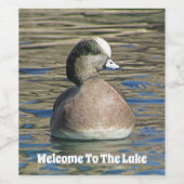 ようこそ湖の男性ウィゲオン写真ワイルドバード ワインラベル (シングルラベル)