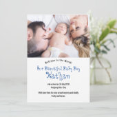 ようこそ男の赤ちゃん写真アナウンスメントカード 招待状 (スタンド正面)