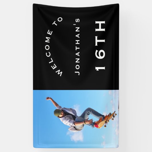 ようこそ男性16th誕生日パーティフォトブラック 横断幕 (縦)