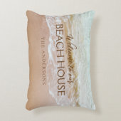 ようこそ私たちのビーチハウスパーソナライズされた アクセントクッション (正面(垂直))