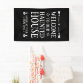 ようこそ私たちの家幽霊のよく出るへ 横断幕 (インサイチュ)