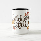 ようこそ秋カボチャ、葉、どんぐりと マグカップ (中央)