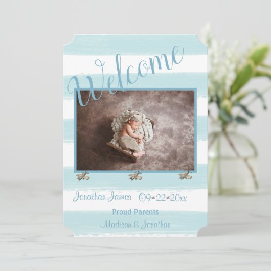 ようこそ青いフォトスクリプトのパーソナライズ男の子誕生 案内状 (スタンド正面)