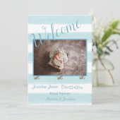 ようこそ青いフォトスクリプトのパーソナライズ男の子誕生 案内状 (スタンド正面)