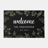 ようこそ黒いエレガント緑のパーソナライズされた葉 ドアマット (正面)