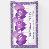 ようこそ65番目の誕生日番号パターン |紫/白 横断幕 (縦)