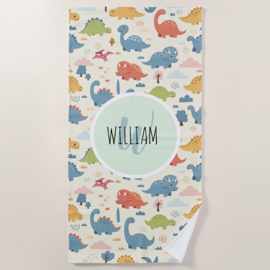 よくはしゃぐカラフル恐竜模様パーソナライズされた ビーチタオル (正面)