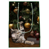 よくはしゃぐクリスマス猫 ミディアムペーパーバッグ (裏面)