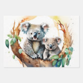 よくはしゃぐコアラ家族の水彩草原 ラッピングペーパーシート (正面)