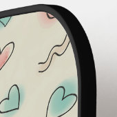 よくはしゃぐハート、ドット、波線のドードル ピックルボールラケット (左詳細)