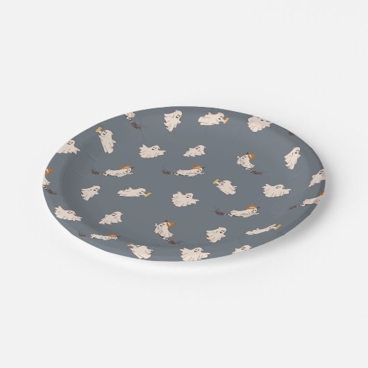 よくはしゃぐ幽霊ハロウィーンパターン ペーパープレート (アングル)