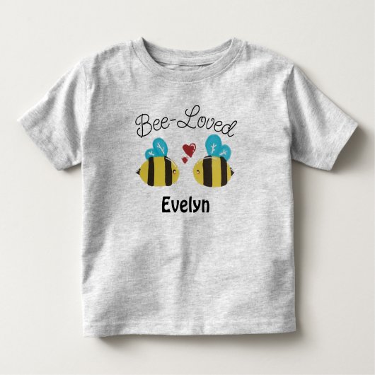 よくはしゃぐ愛されパーソナライズされたる トドラーTシャツ (正面)