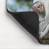 よくはしゃぐVervet Monkey African写真 マウスパッド (コーナー)