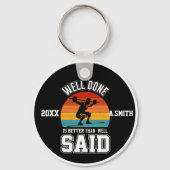 よく言うより好い方だ キーホルダー (裏面)