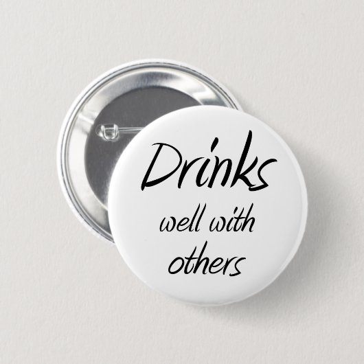 よの飲み物他と飲むユーモアの機知に富んだ冗談 缶バッジ (正面&裏面)