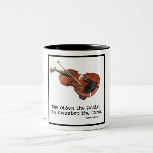 より古い止め枠… ツートーンマグカップ (中央)