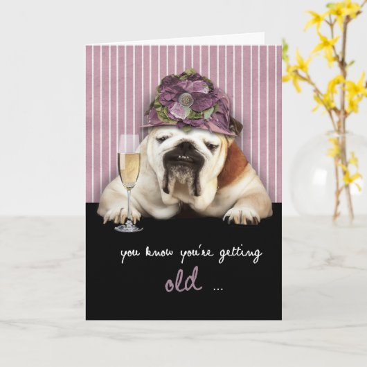 より古く、ハッピーバースデー、おもしろい犬なって、帽子を飾って下さい カード (黄色い花)