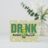 より多くのアイリッシュグリーンビールを飲む ポストカード (スタンド正面)