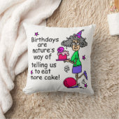より多くのケーキの誕生日のユーモアを食べて下さい クッション (ブランケット)