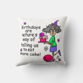 より多くのケーキの誕生日のユーモアを食べて下さい クッション (裏面)