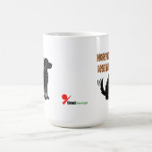 より多くのワッグ、少ない樹皮 – しるしのある犬のシルエット コーヒーマグカップ (中央)