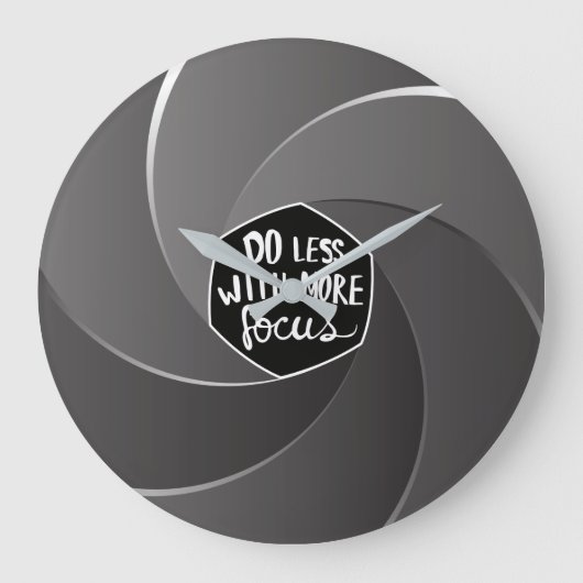 より多くの焦点を当てることで少ない作業を実現 ラージ壁時計 (正面)