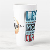 より少ない方が多いが、最初のコーヒー カフェラテマグ (正面)