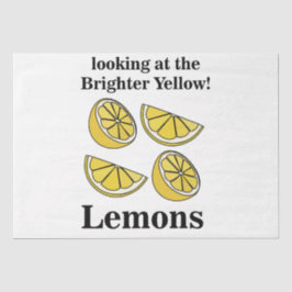 より明るい黄色のレモンを見ているレモンの実 薄葉紙