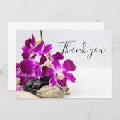 ~より白い背景に石を置く紫のラン サンキューカード (正面/裏面)