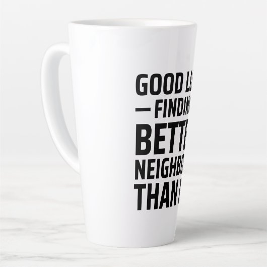 より良い隣人を見つけられるように幸せに カフェラテマグ (左アングル)