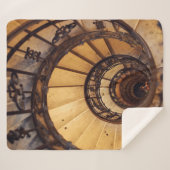 らせん状の円階段古い建築階段 シェルパブランケット (正面(横))