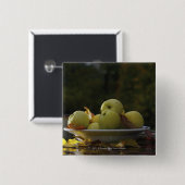 りんごおよび葉のボール 缶バッジ (正面&裏面)