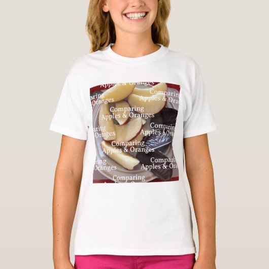 りんごとオレンジの比較Tシャツ Tシャツ (正面)