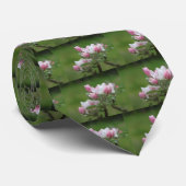 りんごの花と緑の葉 ネクタイ (ロール)