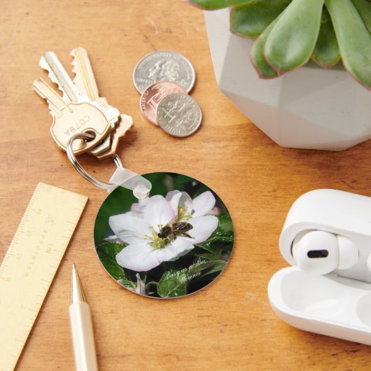 りんごの花と蜂 マクロ写真 | キーチェーン (デスク)