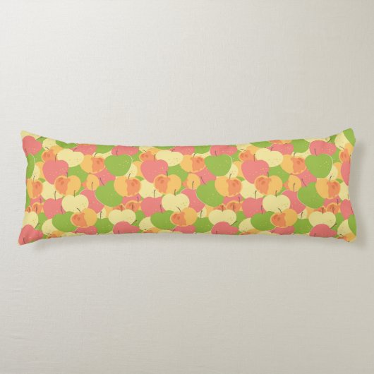 りんごを持つオーナメント ボディピロー (正面)