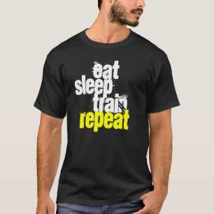 を卒業生食べて下さい、眠らせて下さい、訓練して下さい、繰り返して下 Tシャツ