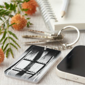 ～を越えて登る キーホルダー (正面右)