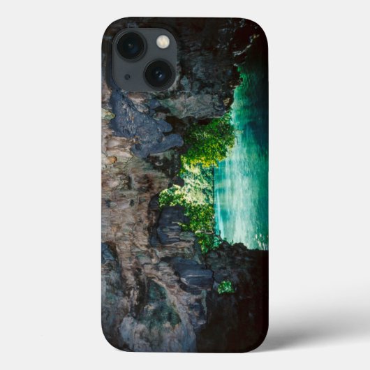アアイライのバットケーブ、パラオ、ミクロネシア Case-Mate iPhoneケース (裏面)
