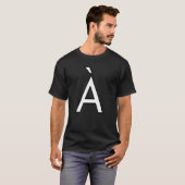 アアルファベットアクセント大文字の大文字の単語nu tシャツ (正面フル)