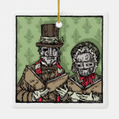 アイアンマスクカロラーズポップ・アートのゴシックホリデイ セラミックオーナメント (裏面)