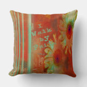 アイウォークバイフェイスオレンジ/ティール(緑がかった色)ガーベラ装飾用クッション クッション (正面)
