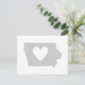 アイオワグレー州マップシェイプとハート切り出し ポストカード (スタンド正面)