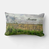 アイオワ古いフェンスと美しい農村風景 ランバークッション (裏面)