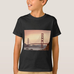 アイコニックブリッジゴールデンゲートサンフランシスコカリフォルニア Tシャツ