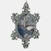 アイシー川の若い白鳥 スノーフレークピューターオーナメント (左)